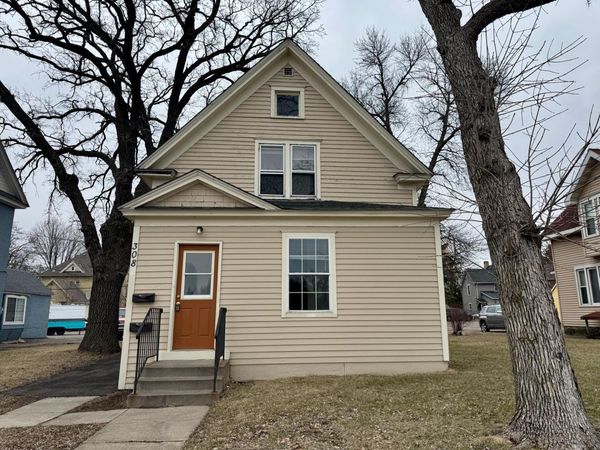 308 9th Avenue S, Saint Cloud, MN 56301