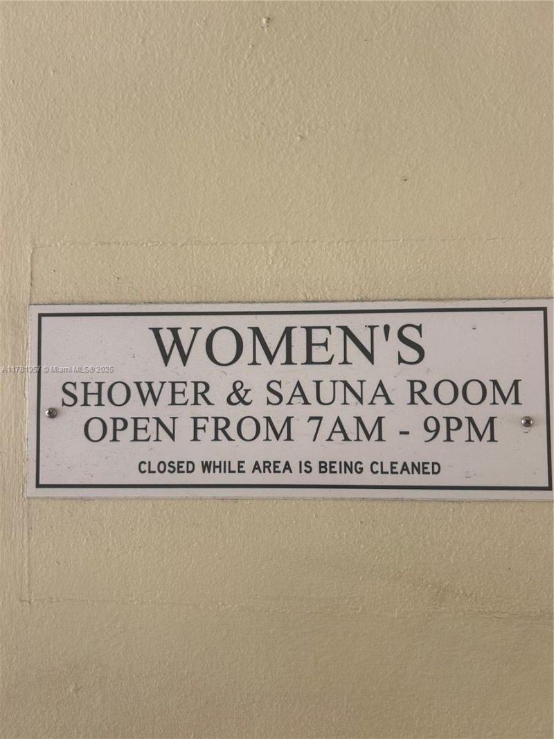 1355 NE 167th St, Unit 307, Miami, FL 33162 Photo