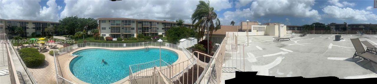 1355 NE 167th St, Unit 307, Miami, FL 33162 Photo