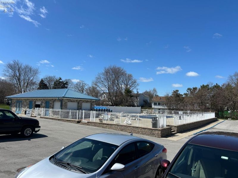 1262 Tri-motor, Unit 110, Put in Bay, OH 43456 Photo 14