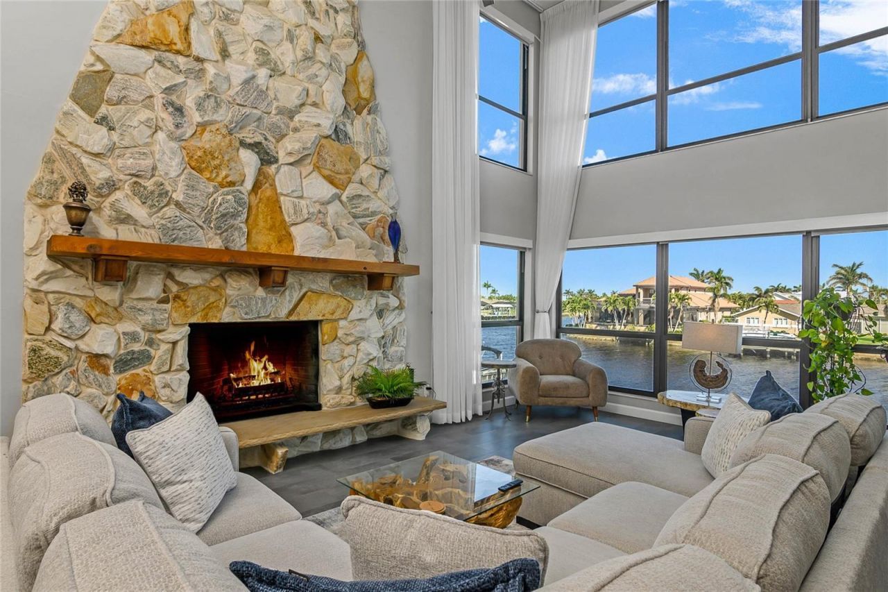 1903 SE 40th Terrace, Unit 104, Cape Coral, FL 33904 Photo