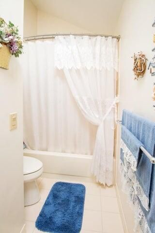 2285 Saratoga Lane, West Palm Beach, FL 33409 Photo