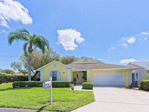 2592 SE 7th Ct, Homestead, FL 33033