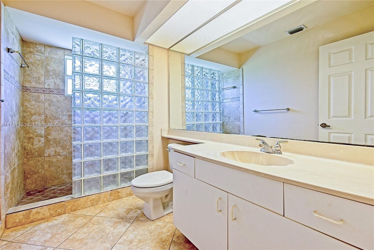 2592 SE 7th Ct, Homestead, FL 33033 Photo