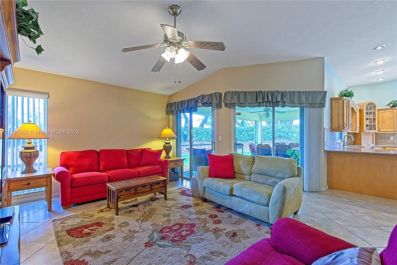 2592 SE 7th Ct, Homestead, FL 33033 Photo