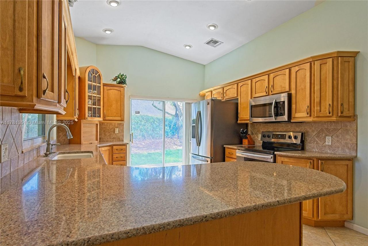 2592 SE 7th Ct, Homestead, FL 33033 Photo