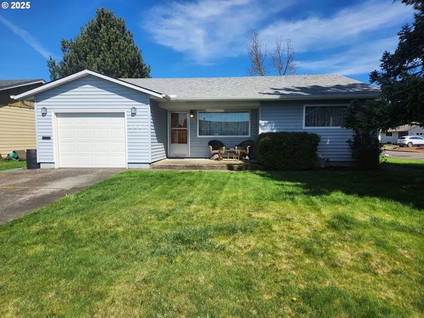 2207 OREGON CT, Woodburn, OR 97071