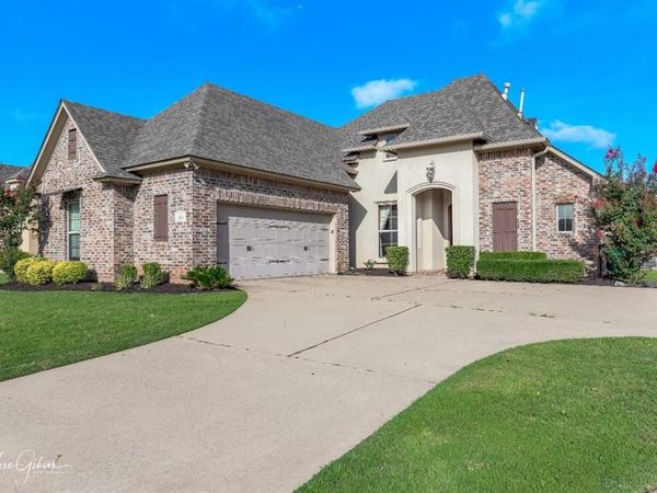 606 Glenshire Drive, Bossier City, LA 71111