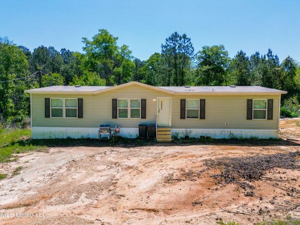 352 Berry Lott Rd Road, Magee, MS 39111