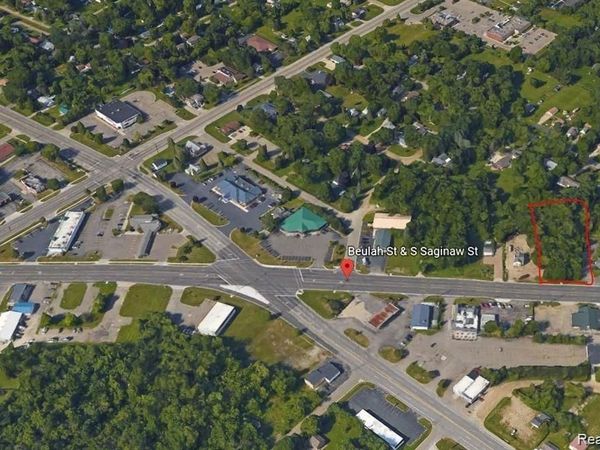 000 S SAGINAW Street, Grand Blanc Twp, MI 48507