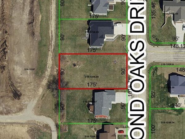 300 Diamond Oaks Drive, Dodgeville, WI 53533