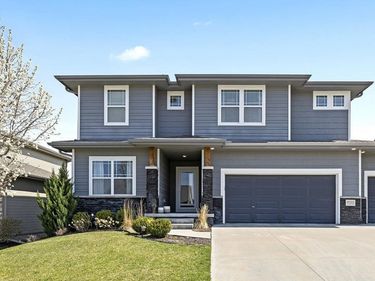 8711 S 169th Street, Omaha, NE 68136