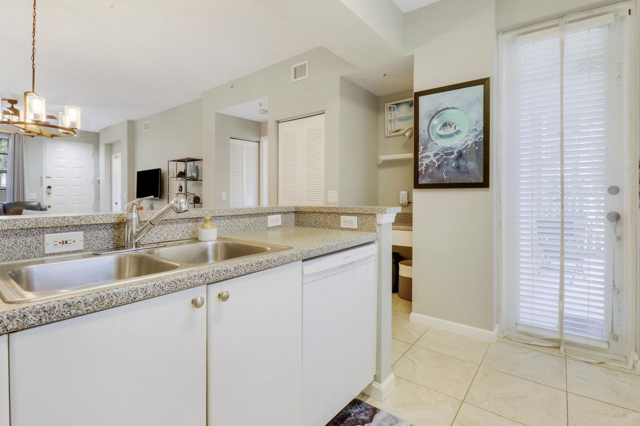 1116 University Boulevard, Unit 14, Jupiter, FL 33458 Photo