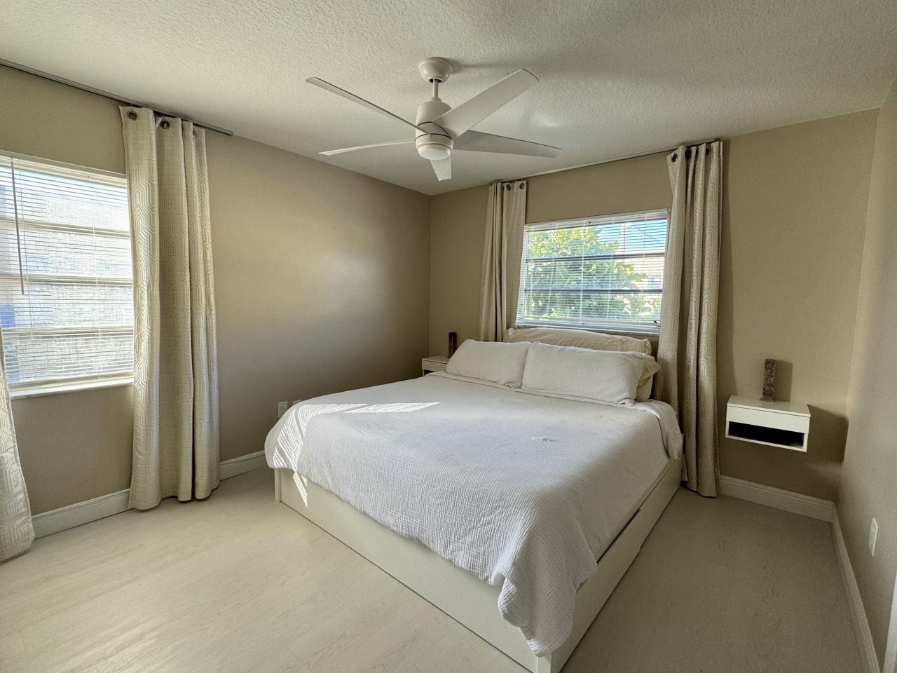 30 S J Street, Lake Worth Beach, FL 33460 Photo