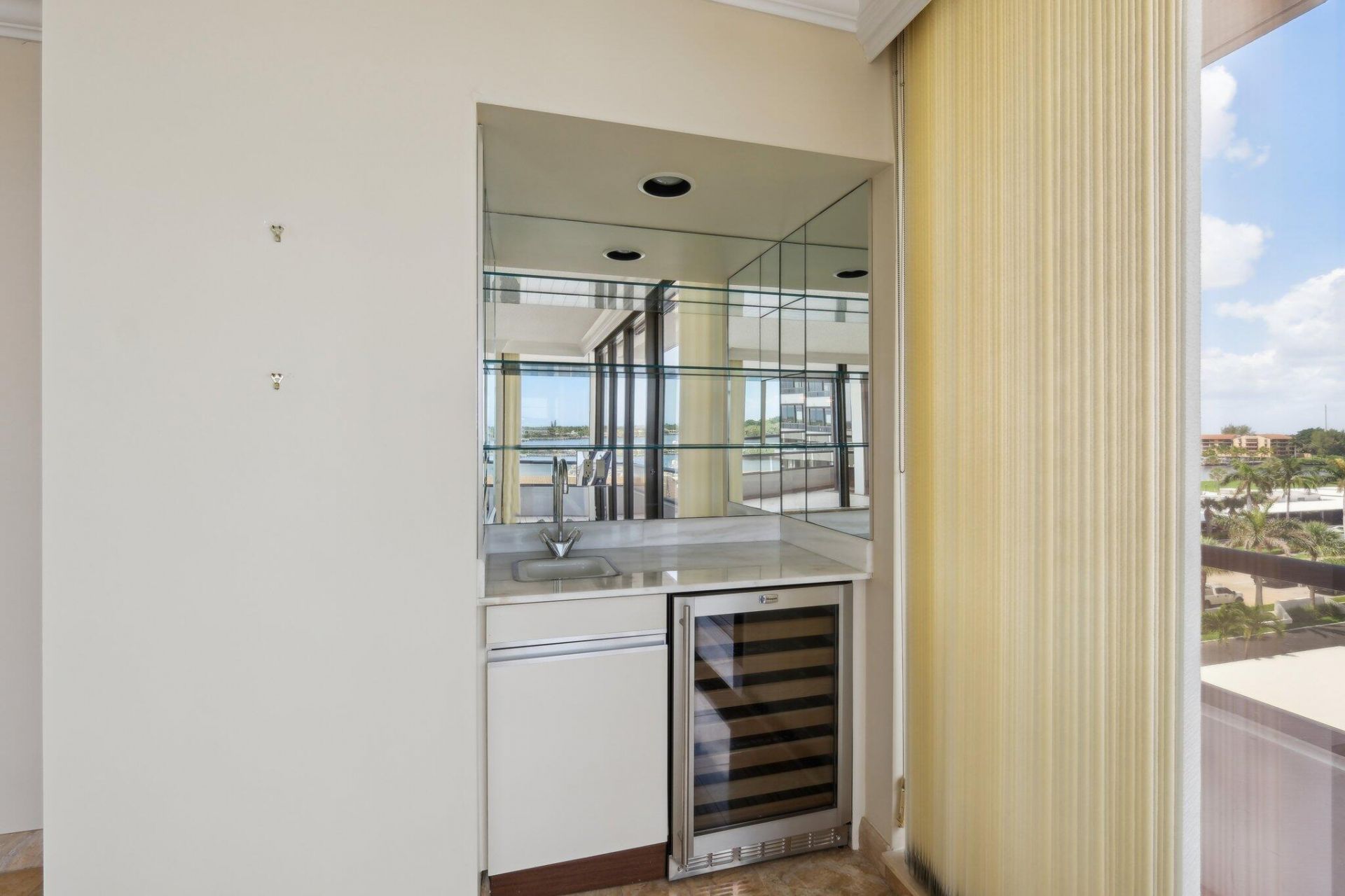 100 Lakeshore Drive, Unit 456, North Palm Beach, FL 33408 Photo