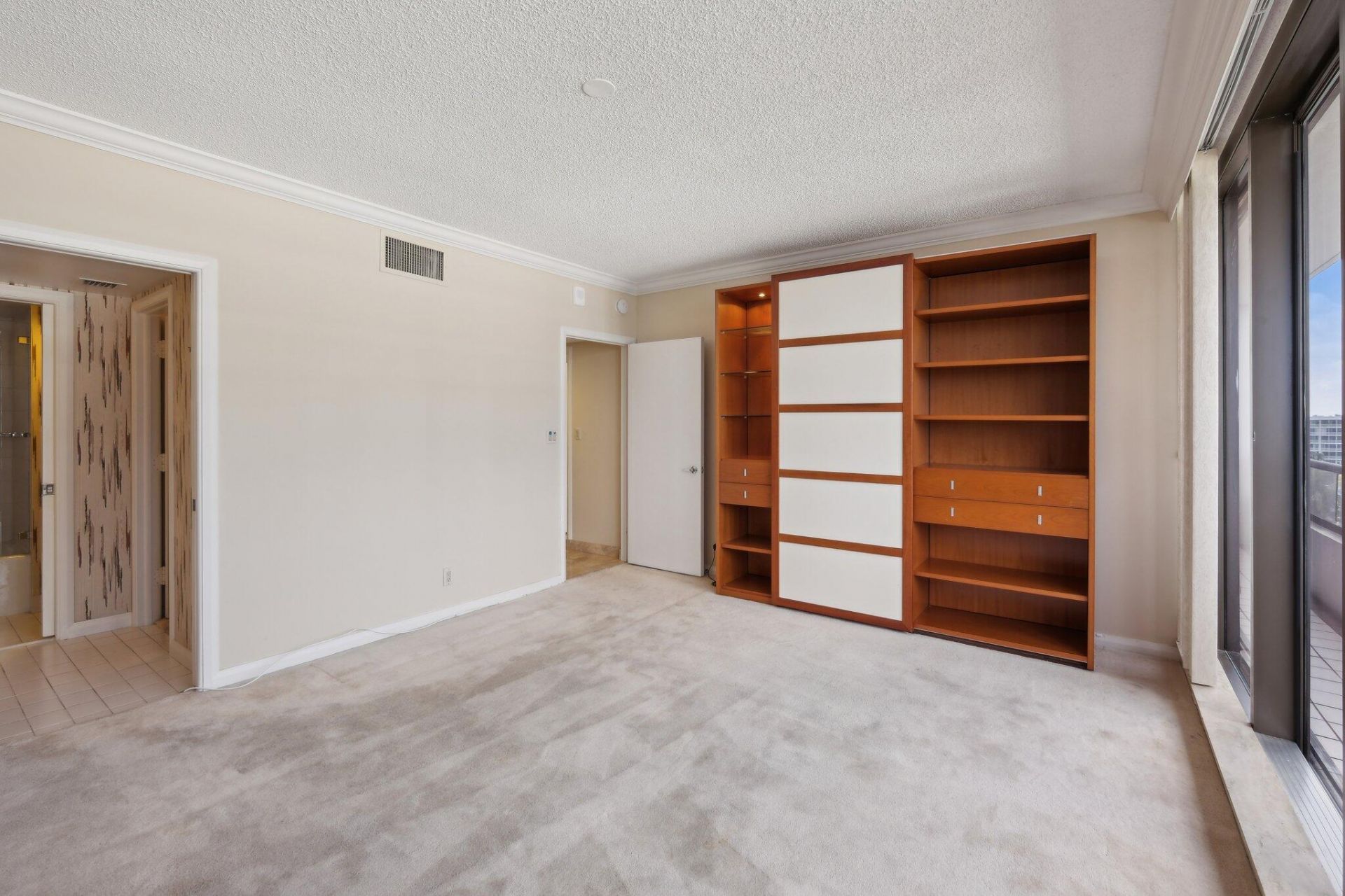 100 Lakeshore Drive, Unit 456, North Palm Beach, FL 33408 Photo