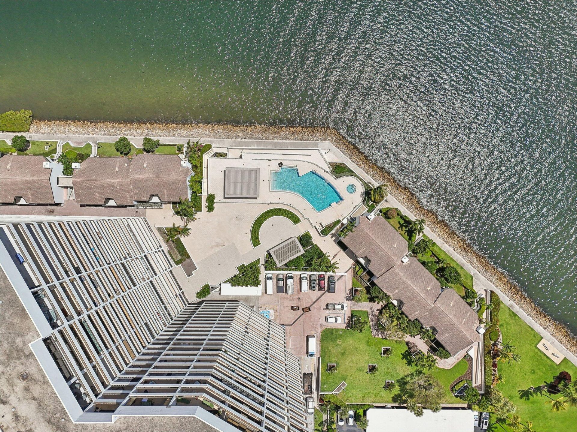 100 Lakeshore Drive, Unit 456, North Palm Beach, FL 33408 Photo