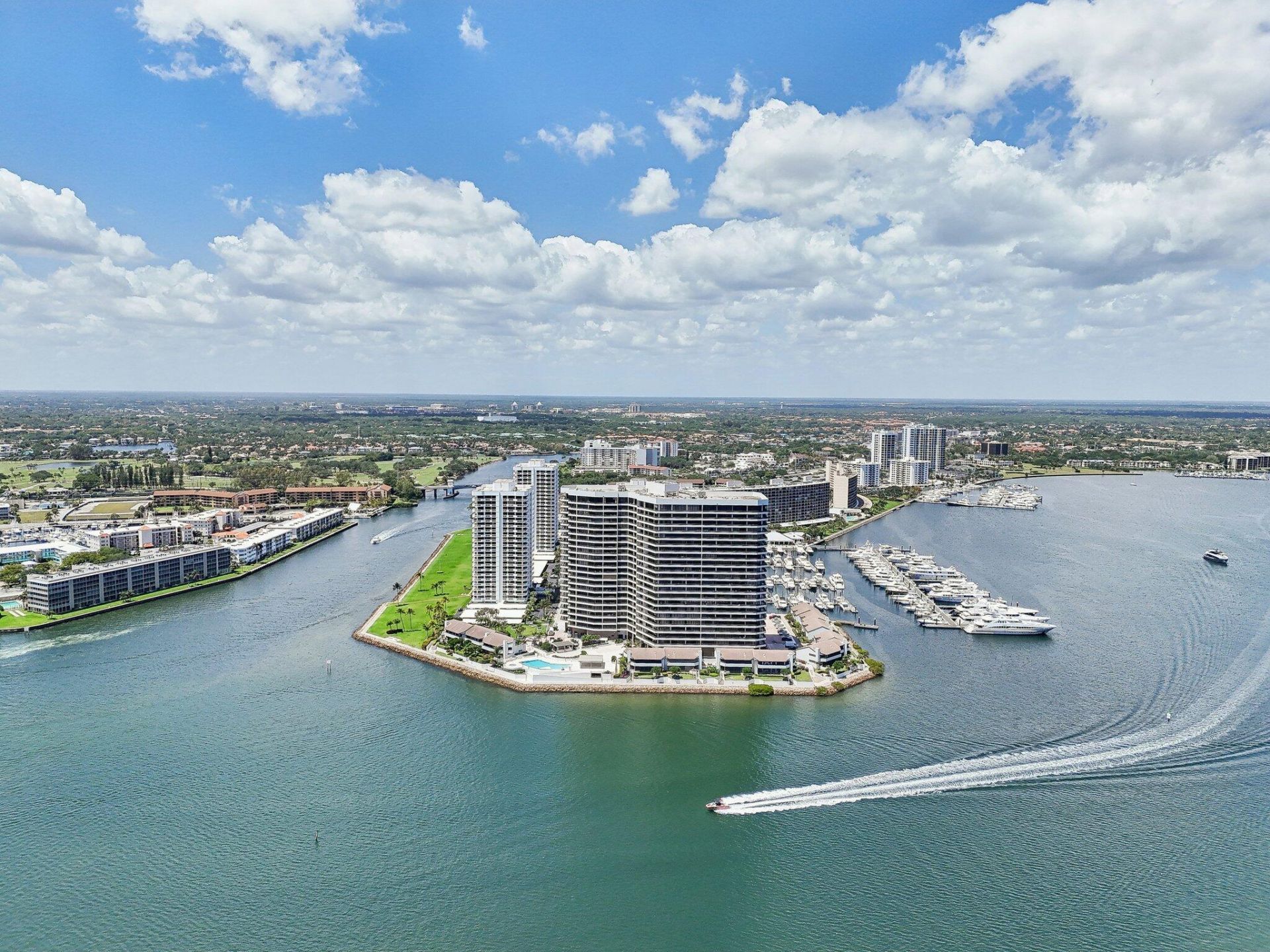 100 Lakeshore Drive, Unit 456, North Palm Beach, FL 33408 Photo