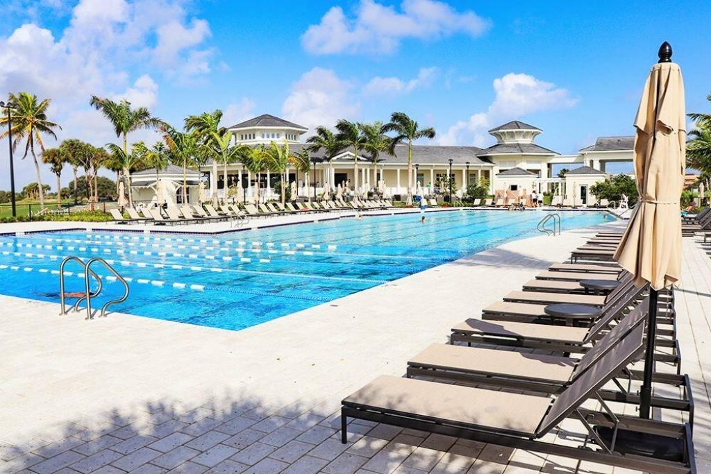 100 Lakeshore Drive, Unit 456, North Palm Beach, FL 33408 Photo