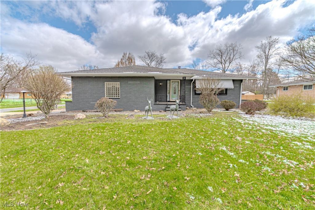 9135 Vista Drive, North Royalton, OH 44133 Main Photo