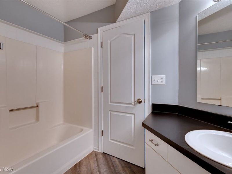 362 Village Pointe Drive, Akron, OH 44313 Photo 20