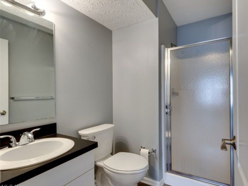 362 Village Pointe Drive, Akron, OH 44313 Photo 24