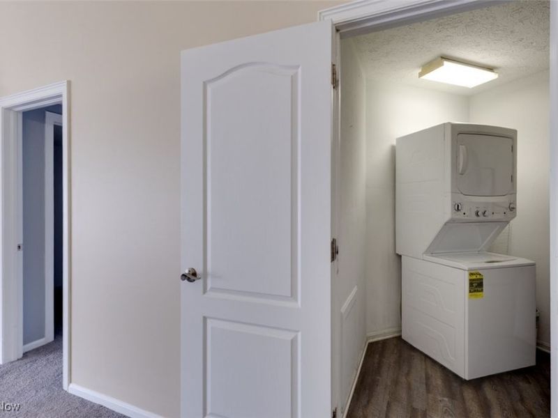 362 Village Pointe Drive, Akron, OH 44313 Photo 27