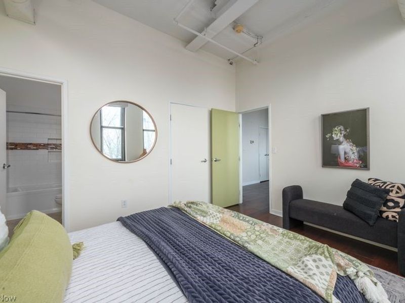 1133 W 9th Street, Unit 210, Cleveland, OH 44113 Photo 18
