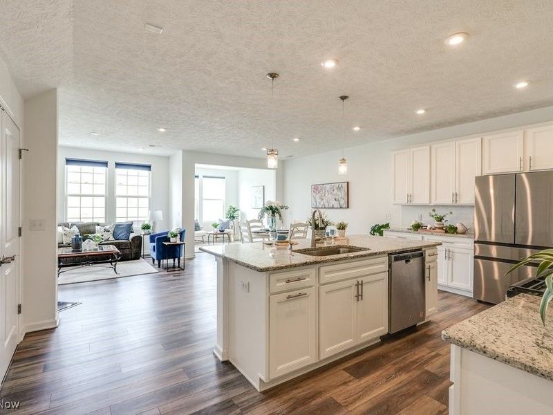 835-2 Dipper Lane, Aurora, OH 44202 Photo 3