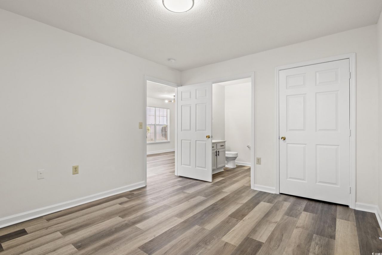 4251 Villas Dr. Photo 11