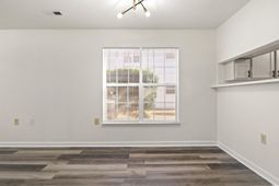 4251 Villas Dr. photo 4