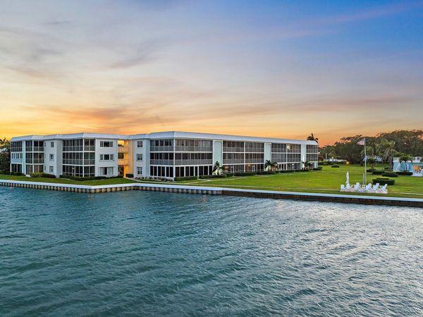 100 Waterway Road, Unit E305, Tequesta, FL 33469