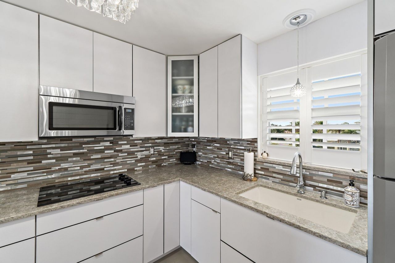 100 Waterway Road, Unit E305, Tequesta, FL 33469 Photo