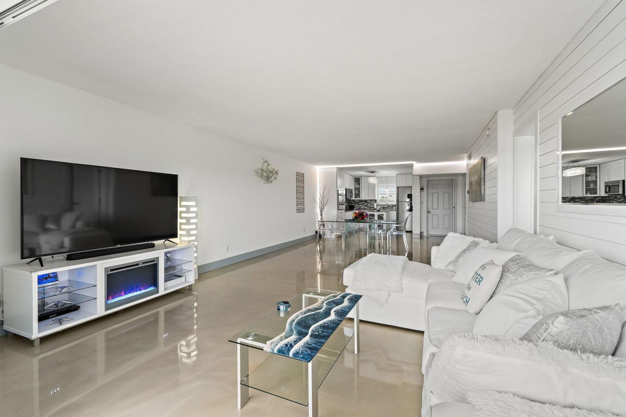 100 Waterway Road, Unit E305, Tequesta, FL 33469 Photo