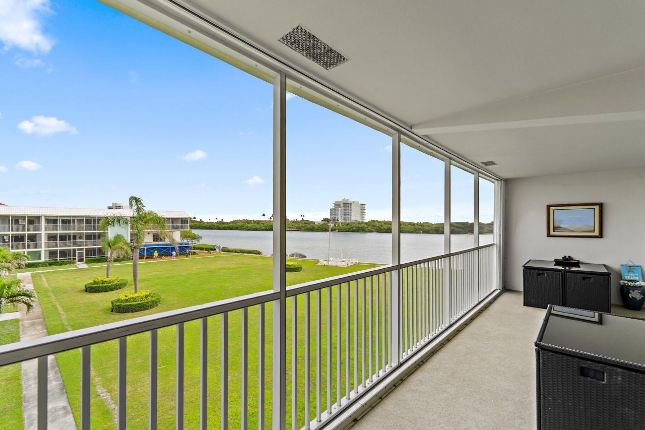 100 Waterway Road, Unit E305, Tequesta, FL 33469 Photo