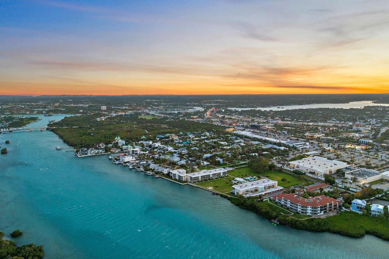 100 Waterway Road, Unit E305, Tequesta, FL 33469 Photo