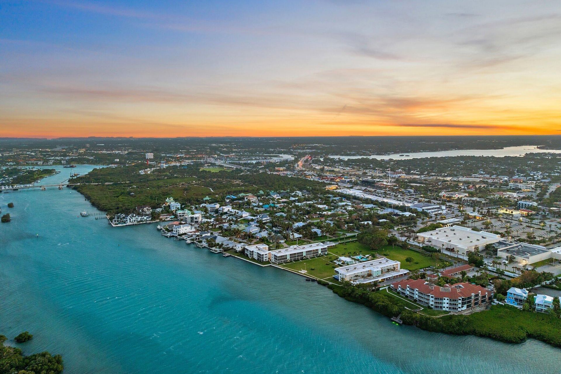 100 Waterway Road, Unit E305, Tequesta, FL 33469 Photo