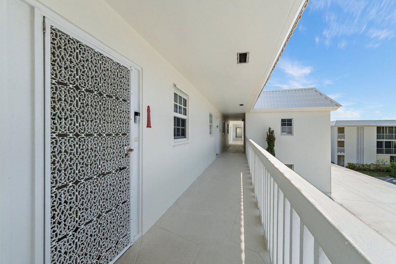 100 Waterway Road, Unit E305, Tequesta, FL 33469 Photo