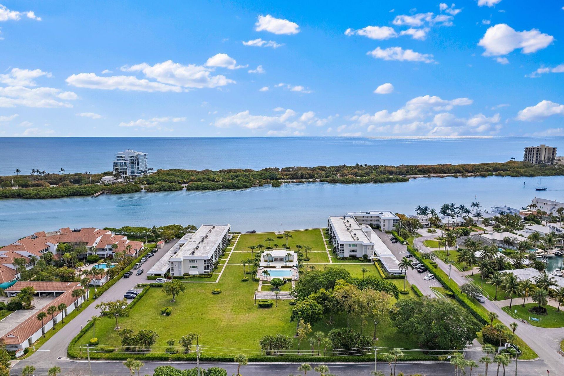 100 Waterway Road, Unit E305, Tequesta, FL 33469 Photo