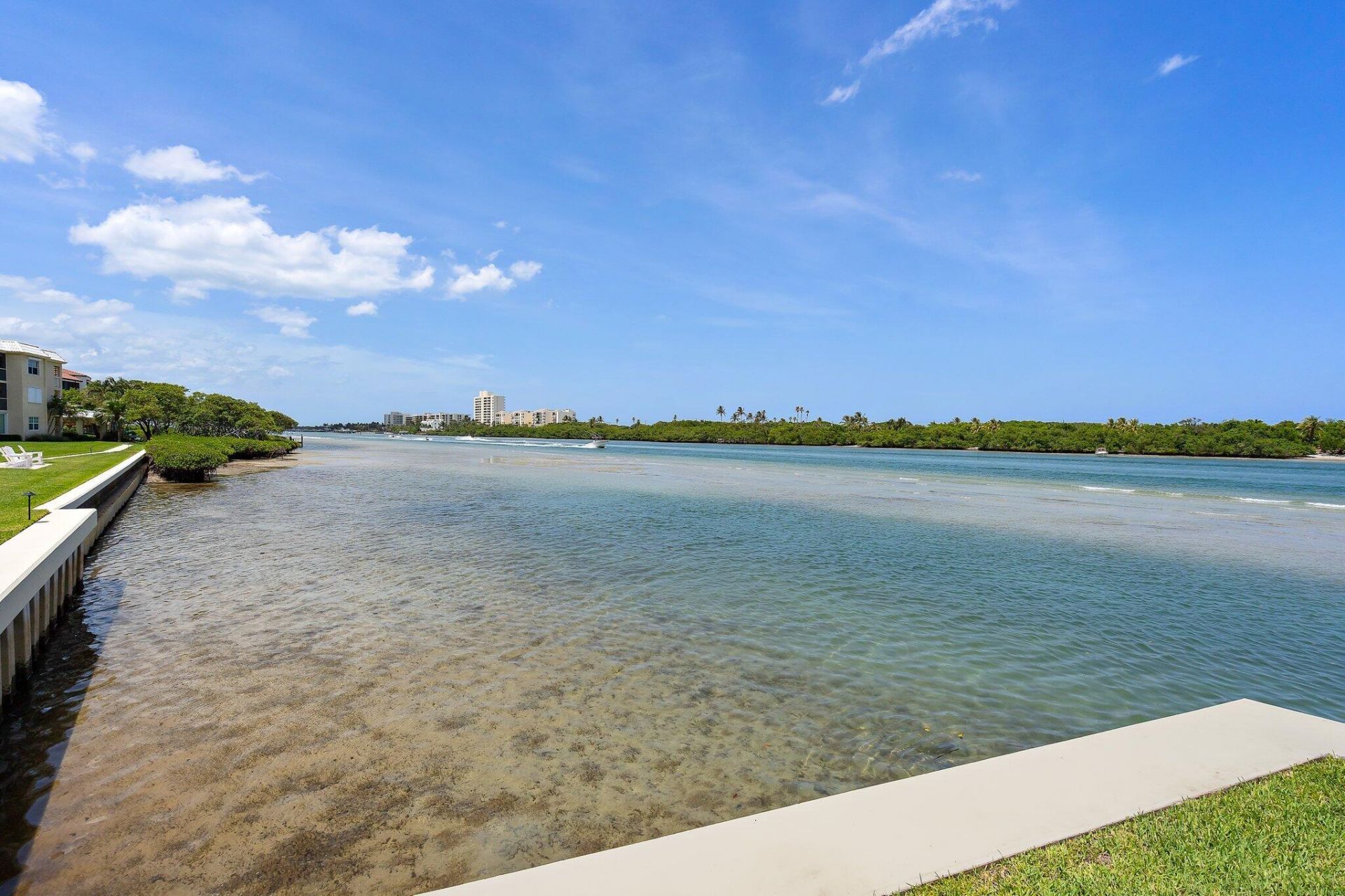 100 Waterway Road, Unit E305, Tequesta, FL 33469 Photo