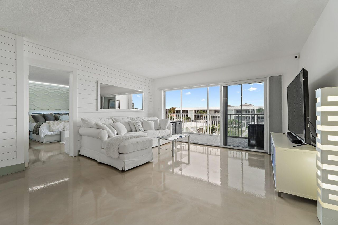 100 Waterway Road, Unit E305, Tequesta, FL 33469 Photo