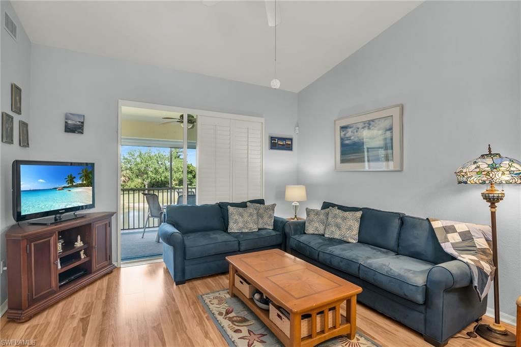 338 Newport Dr, Unit 1807, Naples, FL 34114 Photo