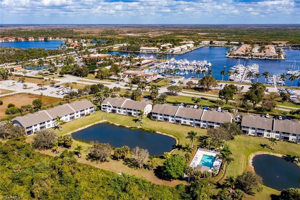 338 Newport Dr, Unit 1807, Naples, FL 34114 Photo