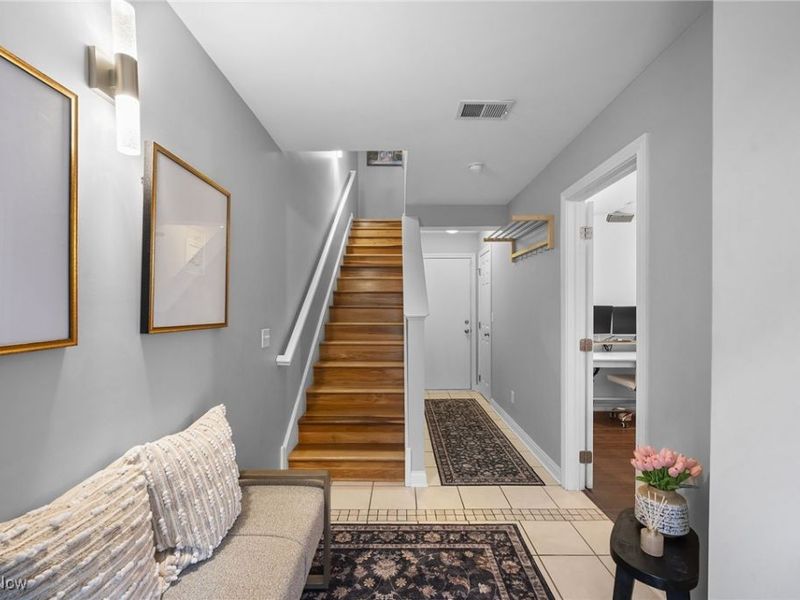 1451 Lindazzo Avenue, Cleveland, OH 44114 Photo 30