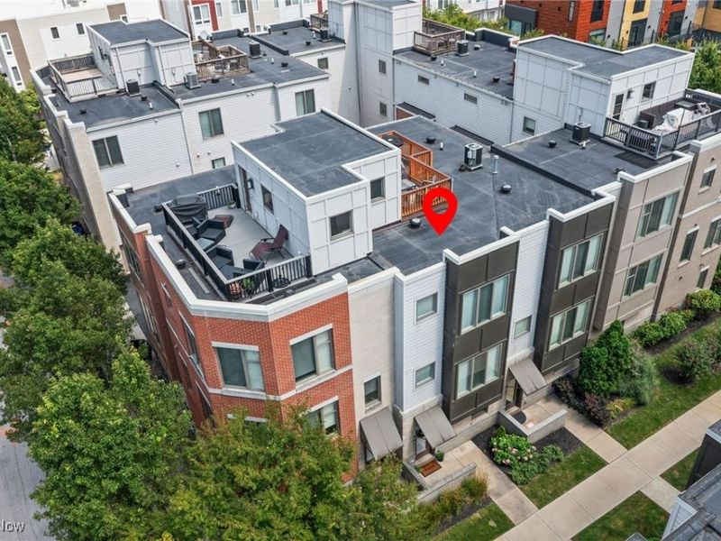 1451 Lindazzo Avenue, Cleveland, OH 44114 Photo 32