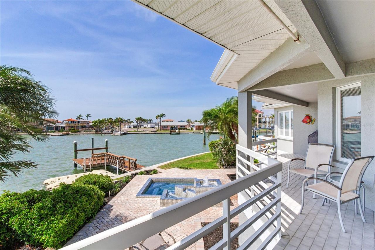 17382 Kennedy Drive, North Redington Beach, FL 33708 Photo