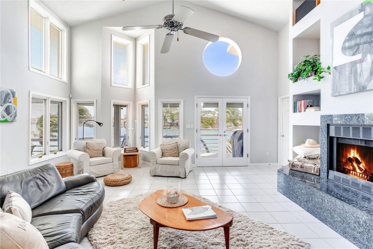 17382 Kennedy Drive, North Redington Beach, FL 33708 Photo