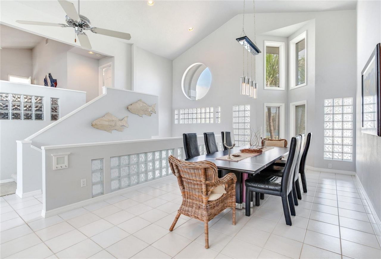 17382 Kennedy Drive, North Redington Beach, FL 33708 Photo