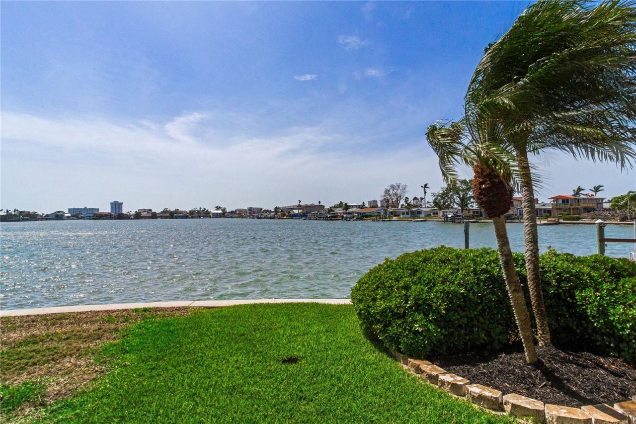 17382 Kennedy Drive, North Redington Beach, FL 33708 Photo