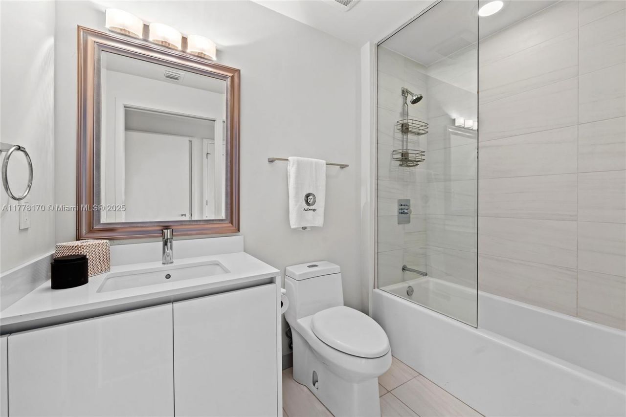 2200 N Ocean Blvd, Unit N206, Fort Lauderdale, FL 33305 Photo